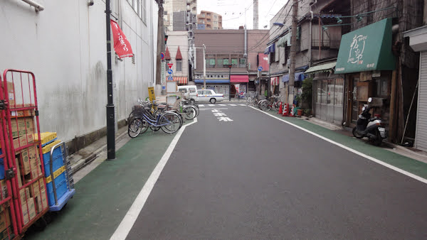 clean alley behind a restaurant